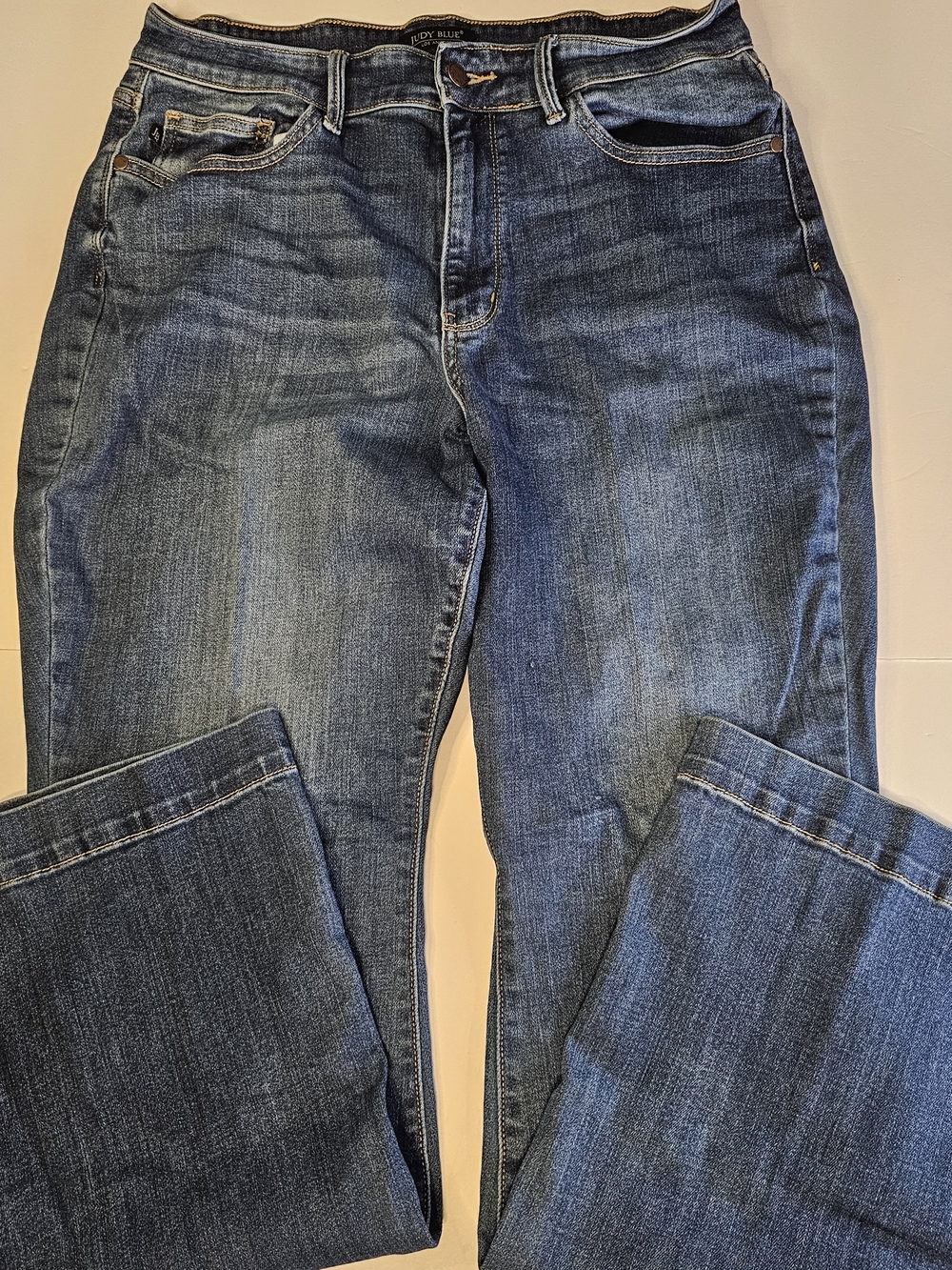 Judy Blue Medium Blue Flare Jeans with Subtle Fade